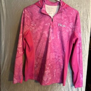 Huk Vibrant Pink Performance Pullover